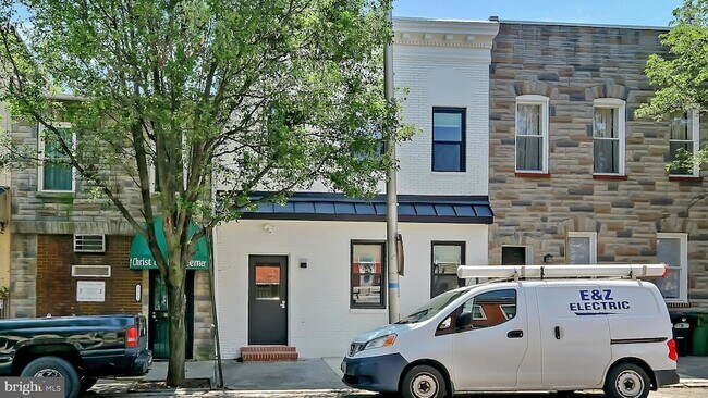 Building Photo - 1225 Washington Blvd