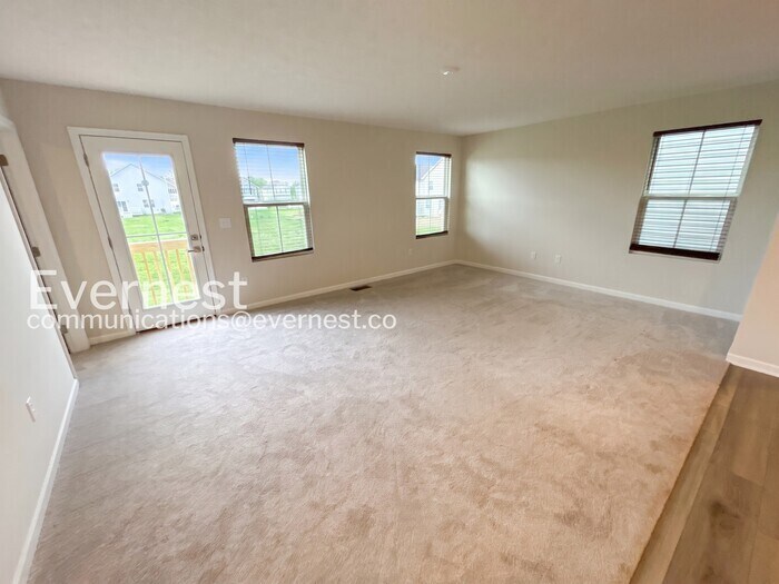 Building Photo - 8555 Erie Lp