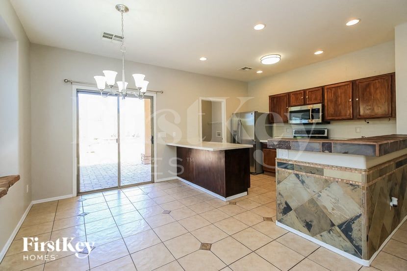 Building Photo - 29252 N Sunquest Dr