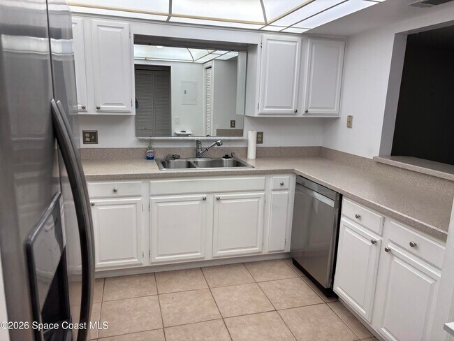 Building Photo - 190 Escambia Ln