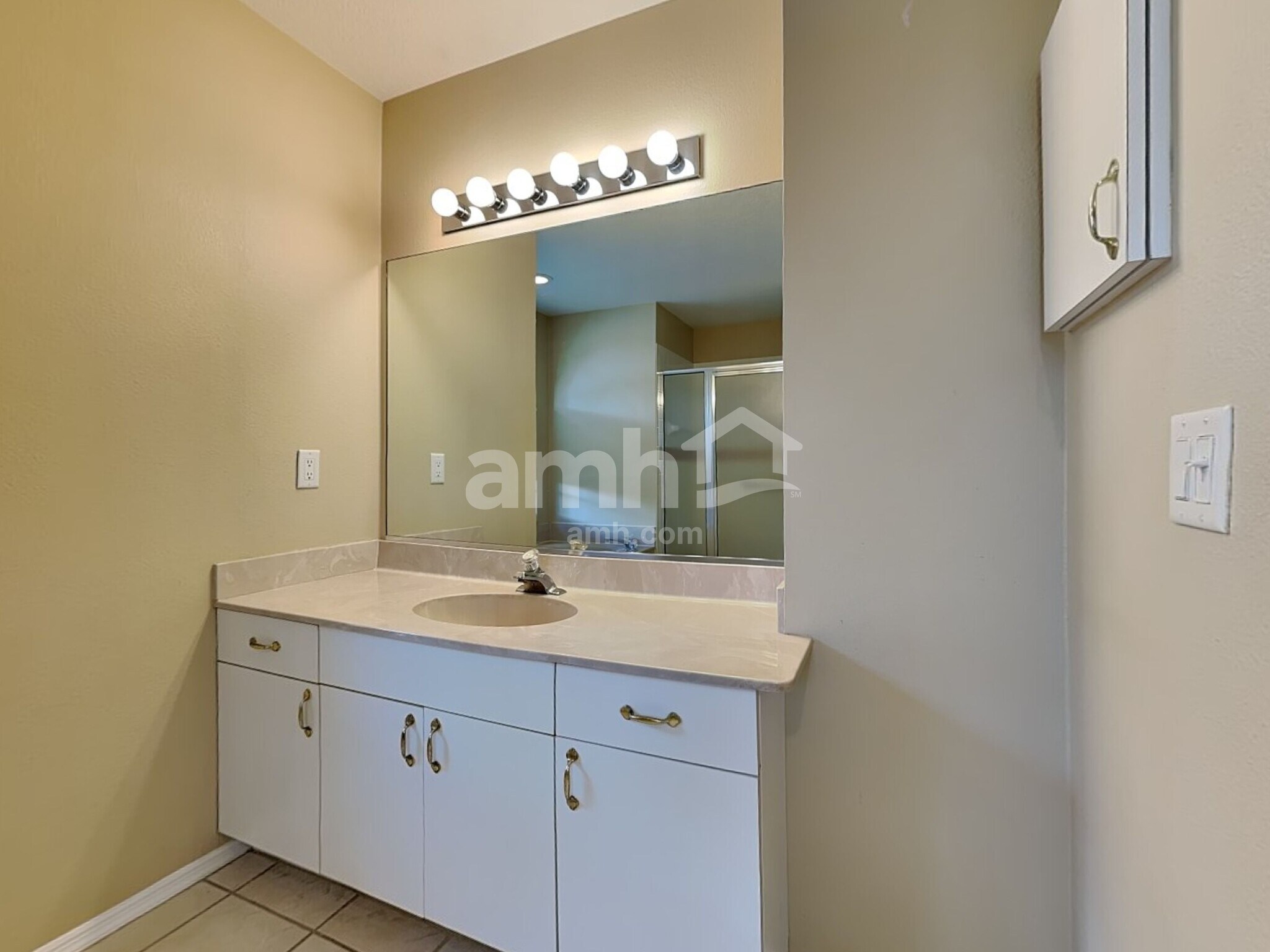 Building Photo - 3502 49th Ave E