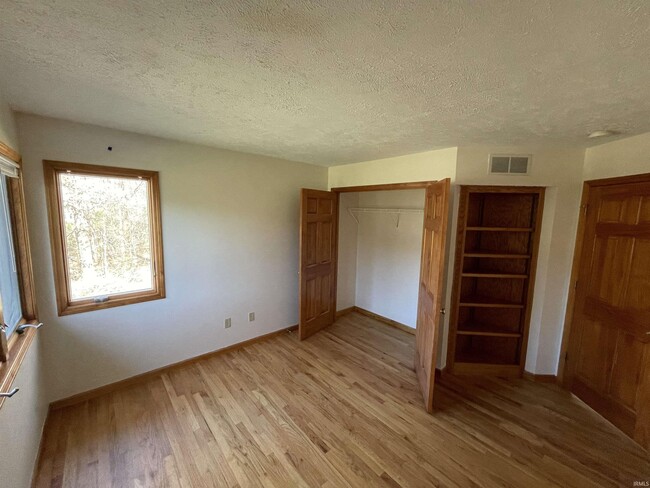 Building Photo - 5893 S Black Ankle Rd