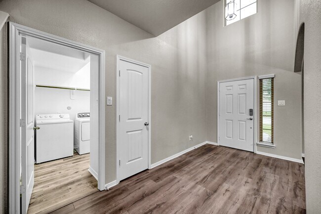 Building Photo - 9575 E Woodmark