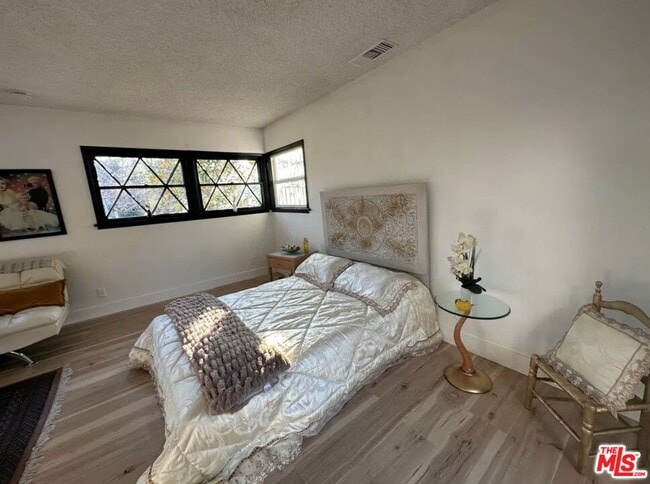 Building Photo - 19557 Calvert St