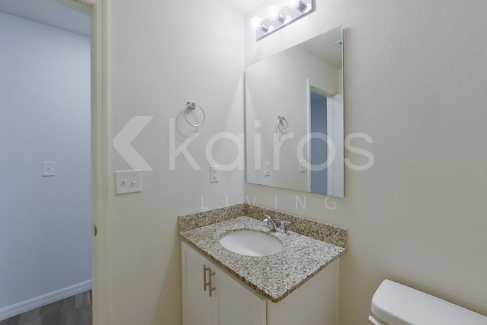 Building Photo - 80 Pheasant Dr