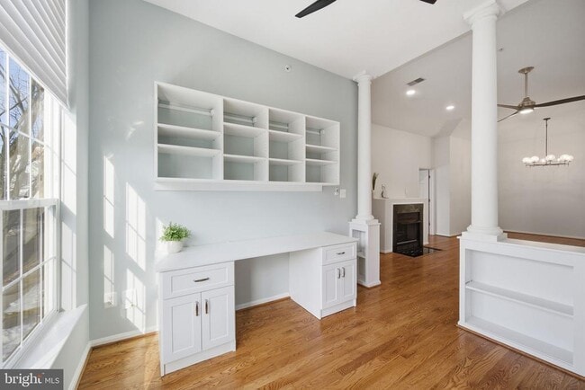 Building Photo - 10793 Symphony Way