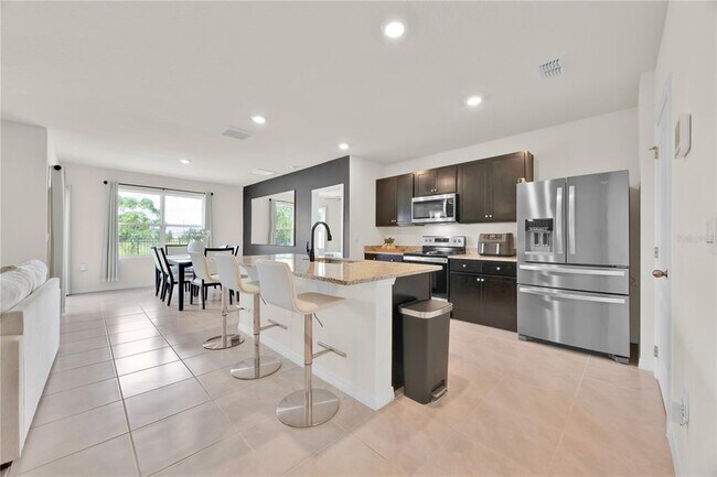 Building Photo - 1708 Buckeye Rd
