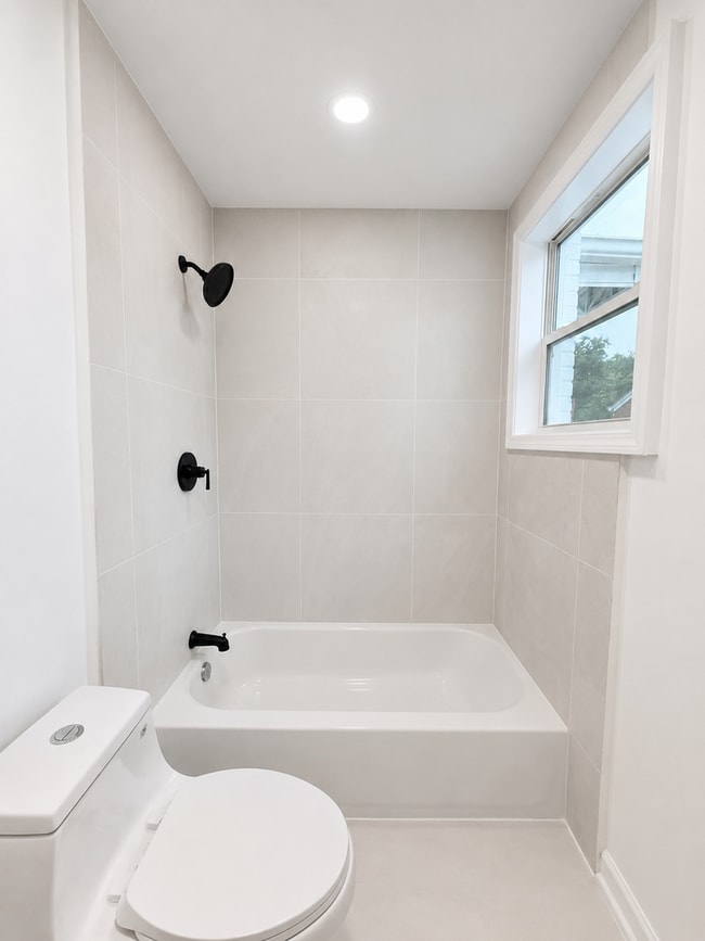 Building Photo - Recently Remodeled Home for Rent!