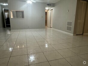 Building Photo - 3212 Strawflower Way