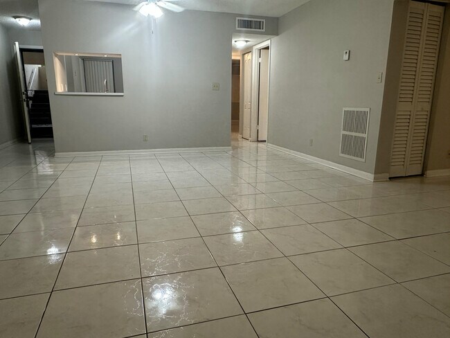 Primary Photo - 3212 Strawflower Way