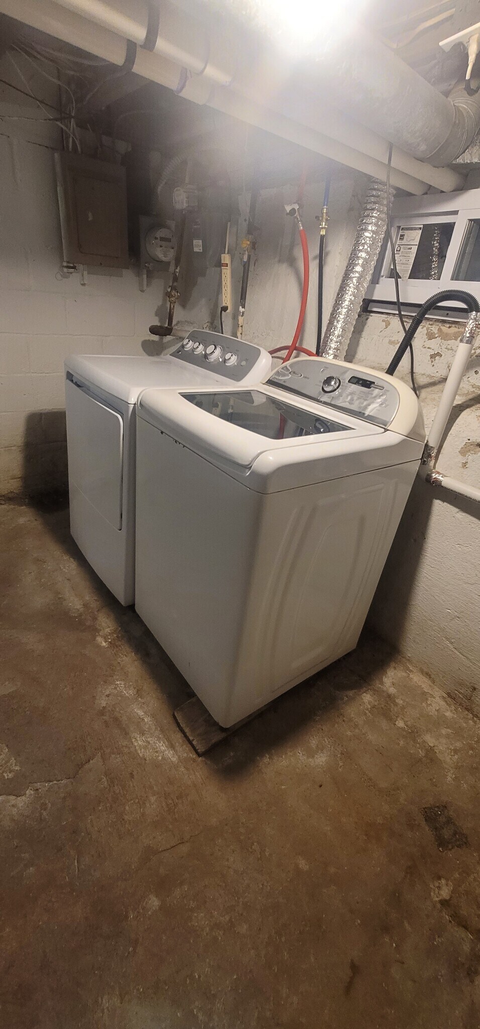 Building Photo - 53 Race St