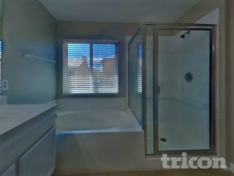 Building Photo - 13741 Starshine Dr