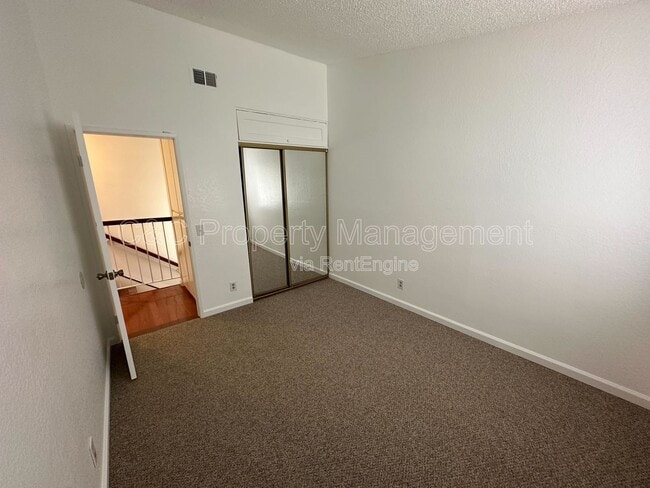 Building Photo - 2580 Cottonwood Trail