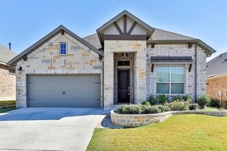 Building Photo - 2325 Shorthorn Dr