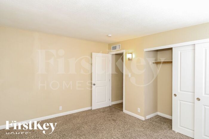 Building Photo - 5119 Margo Dr