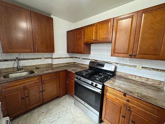 Primary Photo - 1 bedroom in BRONX NY 10458