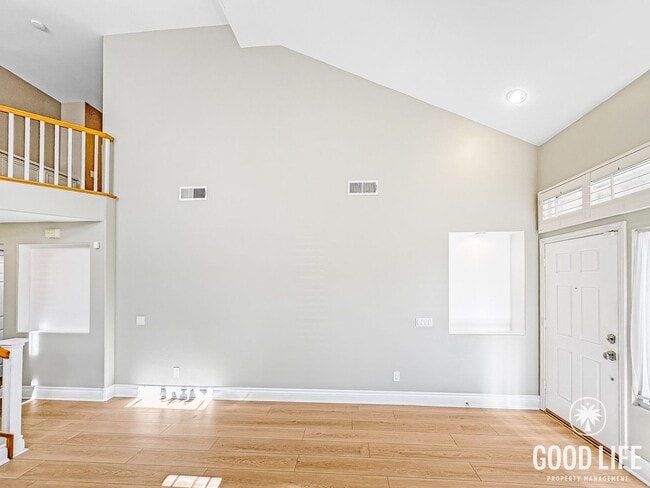 Building Photo - Beautiful 3-Bed Home w/ Vaulted Ceilings, Stainless Appliances, Private Backyard & 2-Car Garage