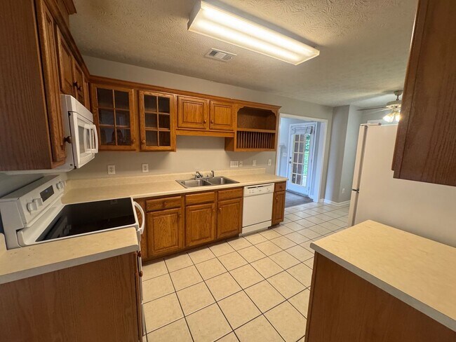 Building Photo - 7002 Oak Side Ct