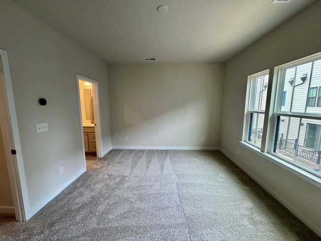 Building Photo - New Construction in Southend