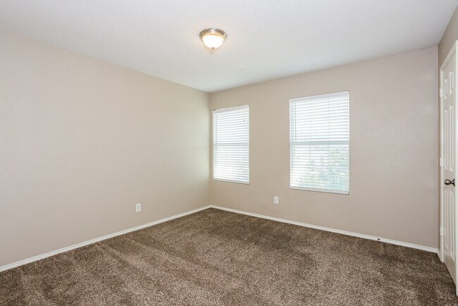 Building Photo - 2732 Maegen Cir