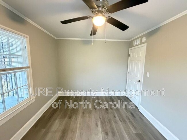 Building Photo - 231 Fairview Dr