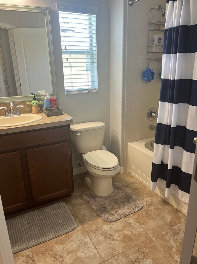 Building Photo - 2819 Lantern Hill Ave