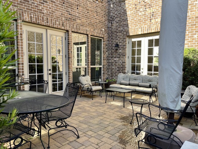 Building Photo - 111 Bonnie Ridge Cir