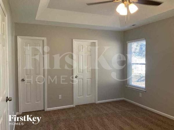 Building Photo - 109 W Bank Dr