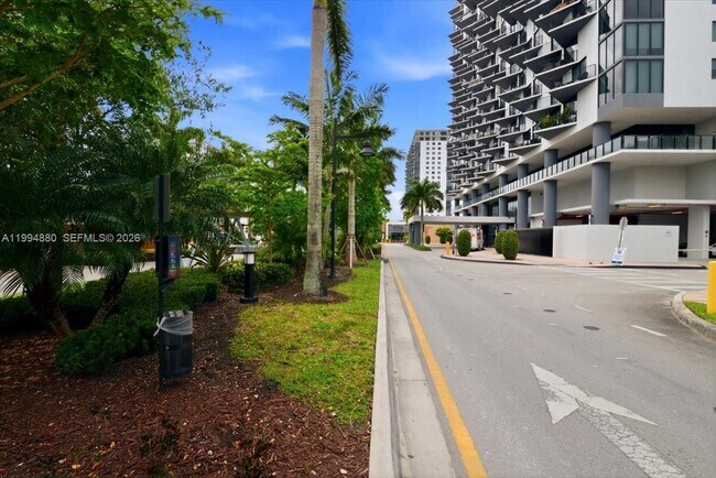 Building Photo - 5300 Paseo Blvd