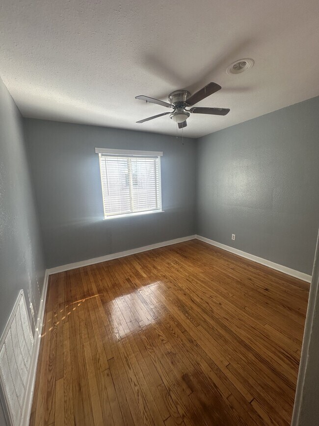Building Photo - 4217 Chamberlayne Ave