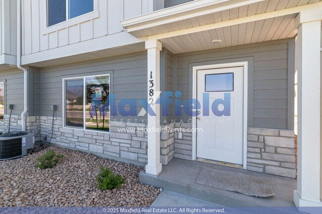 Building Photo - BRAND NEW - 3BD/2.5BTH/2GAR - SPANISH FORK