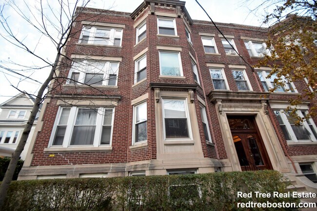 Building Photo - 25 Gibbs St