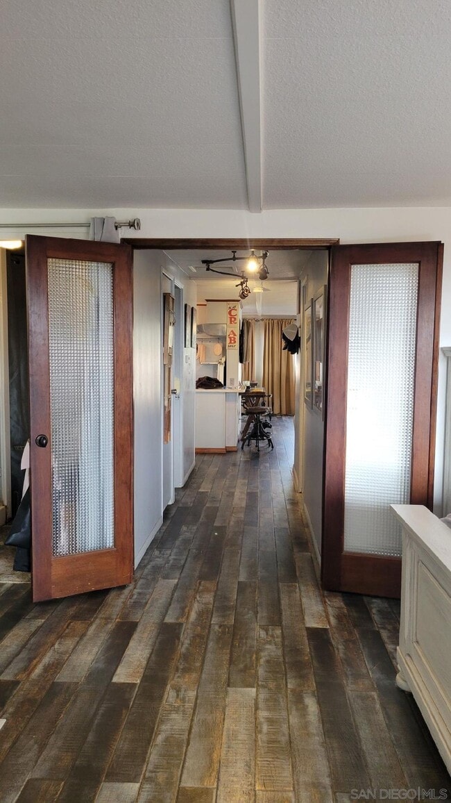 Building Photo - 6550 Ponto Dr