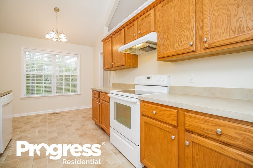 Building Photo - 3613 Shorewind Bay