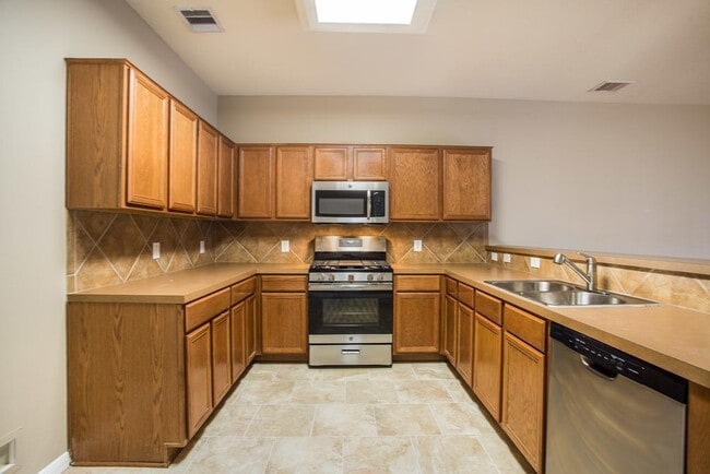 Building Photo - 22626 Spring Crossing Dr
