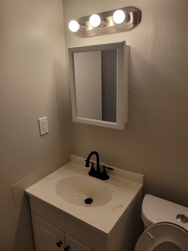 Building Photo - 2922 Randolph Rd