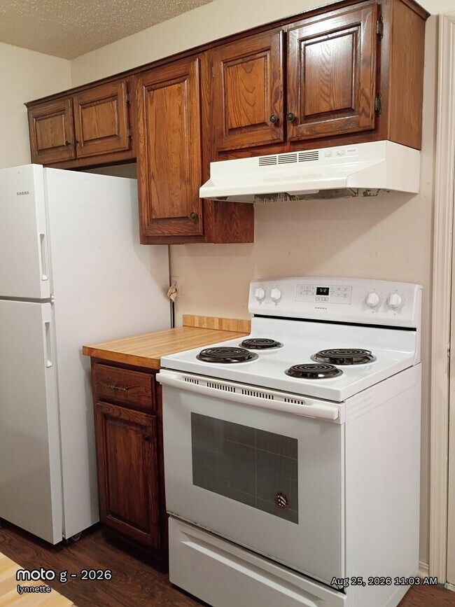 Building Photo - 515 Peppertree Ln