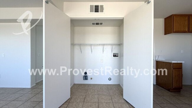 Building Photo - 14158 Verde St