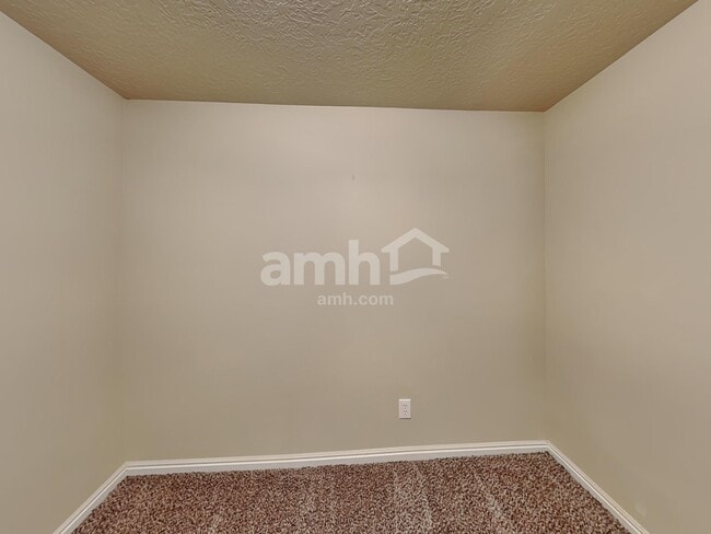 Building Photo - 2359 W 2075 N