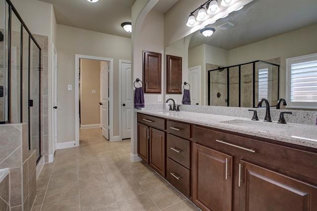 Building Photo - 2046 Sundown Dr