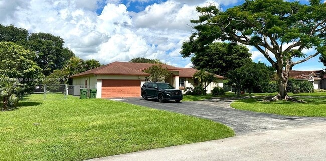 Building Photo - 1771 NW 17th St