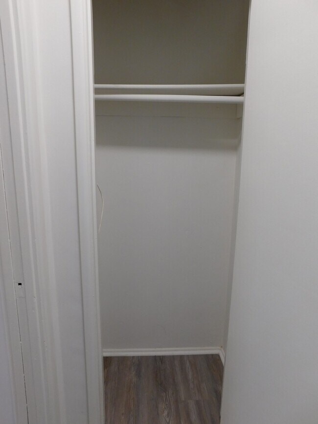 Building Photo - 5637 Strohm Ave