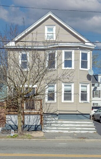 Building Photo - 165 River Ave