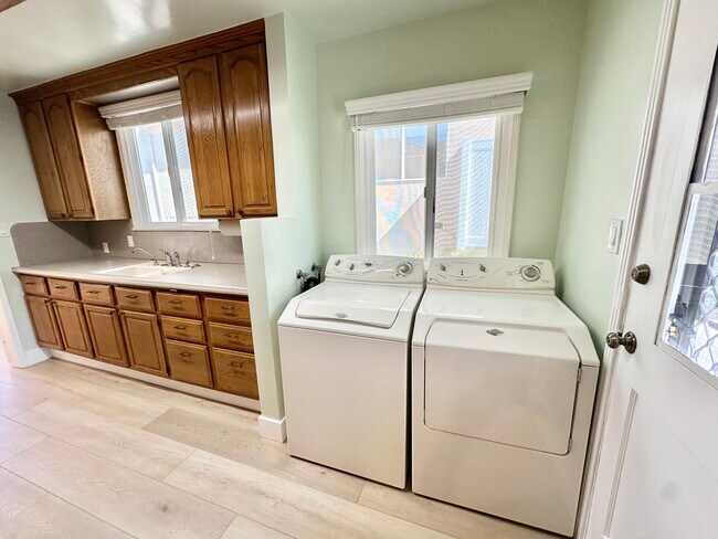 Building Photo - 2544 N Keystone St