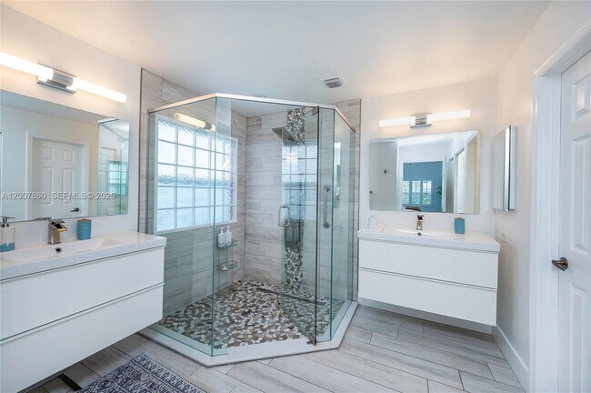 Building Photo - 1381 NW 144th Ave