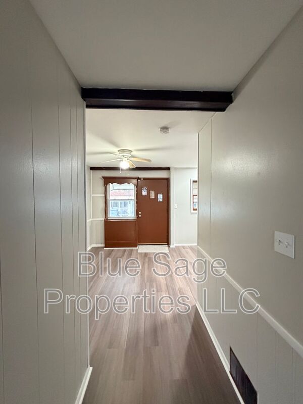 Building Photo - 3403 Township Line Rd
