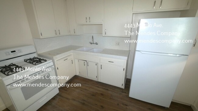 Building Photo - 4443 Menlo Ave