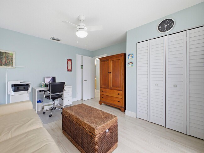 Building Photo - 5800 Princess Palm Ct