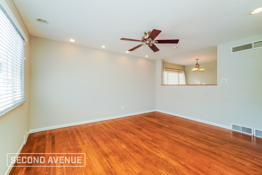 Building Photo - 105 Rockwood Ave