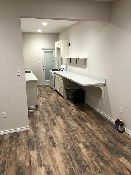 Galley Kitchen - 5313 Sam Calloway DR.